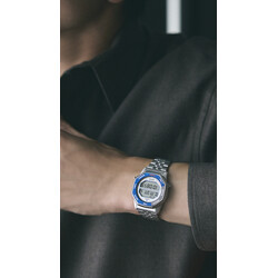 300dpi_SMGG21P1_Wristshot-1