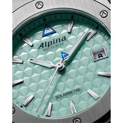 2026_FrederiqueConstant_Alpiner_Extreme_Solarmetre_07_AL-140LGR3AE6B_1080X1350