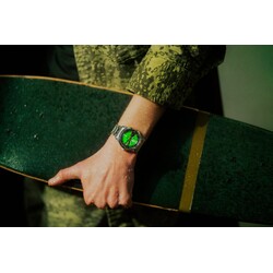 300dpi_SRPM09K1_Wristshot-1-_16x9