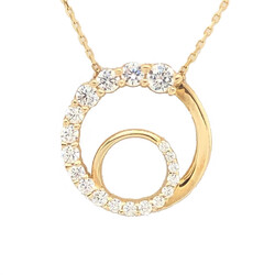 Runder-Anhanger-an-Kette-1