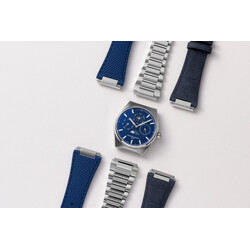 Frederique_Constant_FC-775N4NH6B_Straps_Photo-C-Eric_Rossier_SD