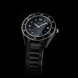 Alpina_AL-240BD3FBC6B_details_1_photo-c-Eric_Rossier_SD