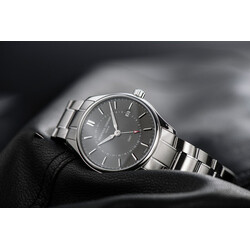 Frederique_Constant_FC-252DGS5B6B_Detail_2_Photo-c-Eric_Rossier_HD
