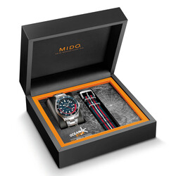 M026-629-11-041-00_OceanStar_GMT_Special-Edition_PR_Box_clean