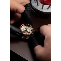 2022_Frederique_Constant_FC-930EM3H9_Classics_Heart_Beat_Manufacture_Photo-c-Eric_Rossier_Workshop_5_HD