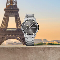 M021-431-11-061-02_IBA_Commander_EiffelTower_PR1_square