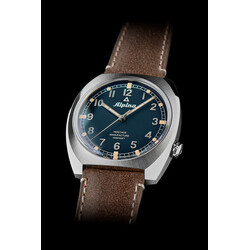 2022_Alpina_Startimer_Pilot_Heritage_Manufacture_AL-709AN4SH6_Detail_1_Photo-c-Eric_Rossier_SD