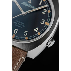 2022_Alpina_Startimer_Pilot_Heritage_Manufacture_AL-709AN4SH6_Detail_2_Photo-c-Eric_Rossier_HD