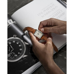 2023_Alpina_Watches_Heritage_Carree_Automatic_140_Years_AL-530SAC3C6_Feed_01