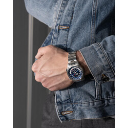 2023_Alpina_Startimer_Pilot_Quartz_Worldtimer_AL-255N4S26B_Photo-c-Renaud_Castillo_4