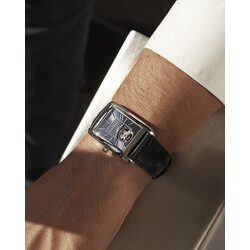 2023_Frederique_Constant_Classics_Heart_Beat_Automatic_FC-311N4C6_Feed_02