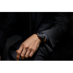 300dpi_SSH145J1_Beautyshot_model_03