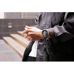 300dpi_SSH151J1_Wristshot-3-16x9
