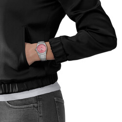 JPG-L31_T137_210_11_331_00_WRIST