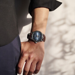 Seiko-Presage-SRPK15J1-Cocktail-Time-midnight-blue-moon-wrist