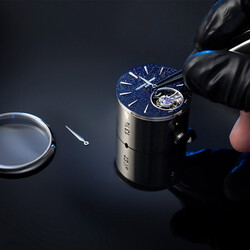 2024_Frederique_Constant_Classic_Tourbillon_Manufacture_06_FC-980AV3H8_Image_1080X1080
