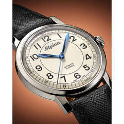 2024_Alpina_Watches_Heritage_Automatic_01_AL-520BG3SH6_Image_1080X1350