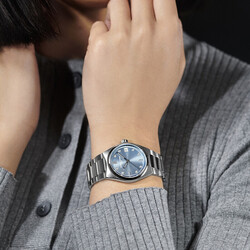 2024_Frederique_Constant_Highlife-Ladies-Quartz_20_FC-240LND2NH26B_Image_1080X1080