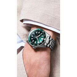 300dpi_SPB501J1_Wristshot-1-9_16